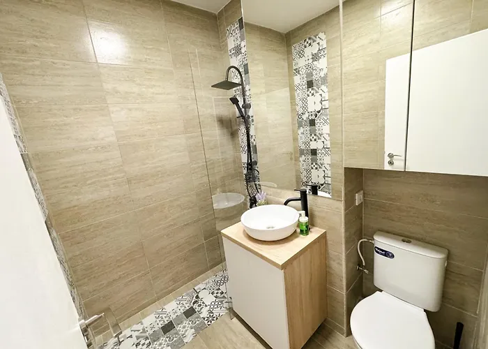 Modern Edge Бухарест
