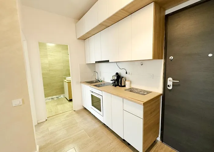 Modern Edge Apartman